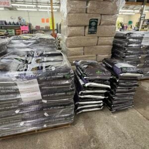poultry feed pallet