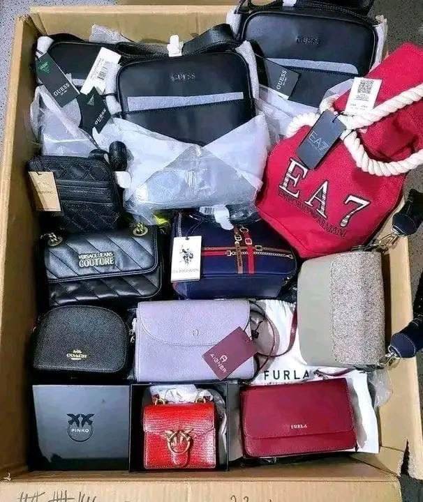 Amazon warehouse pallets for sale