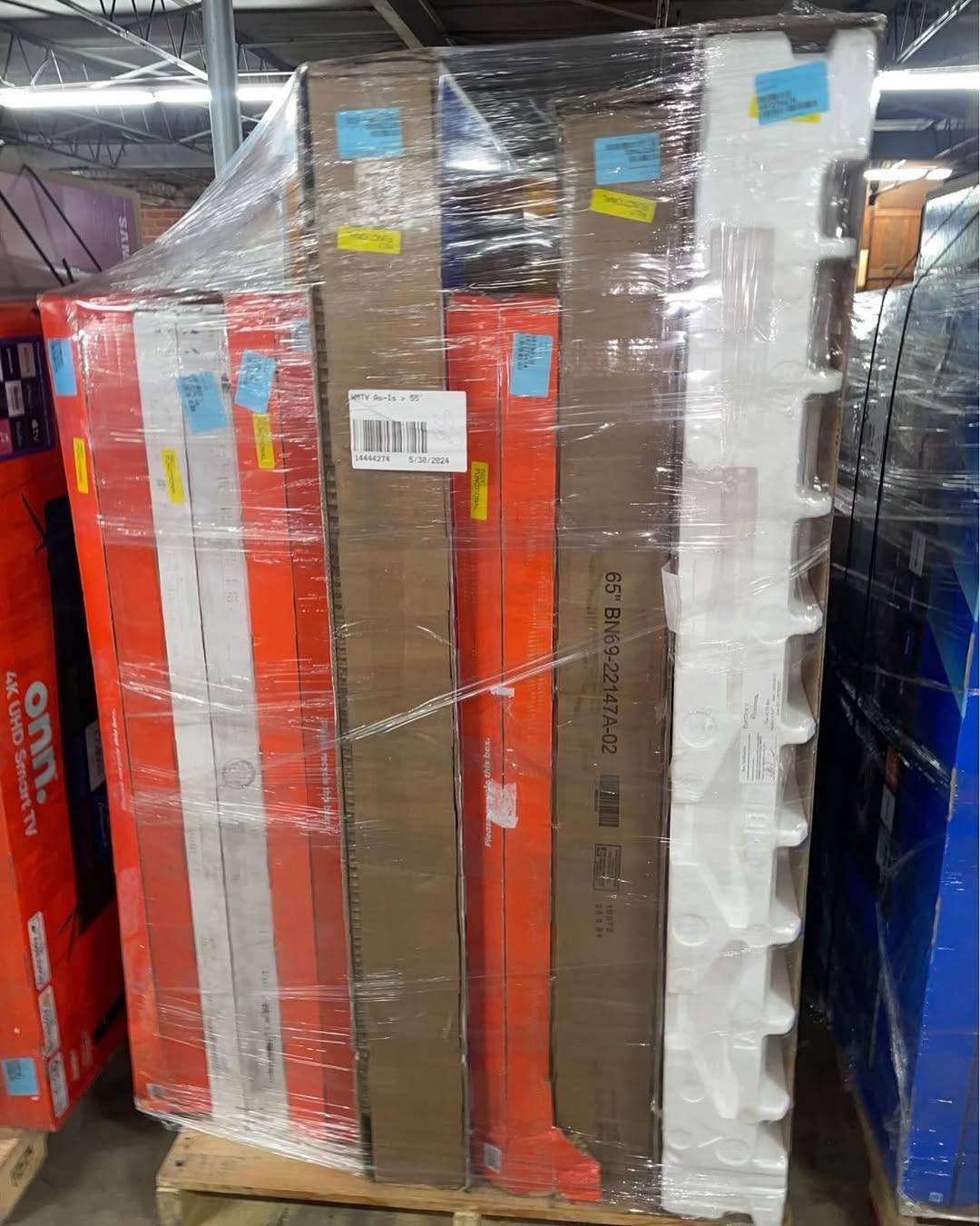 TV Pallet