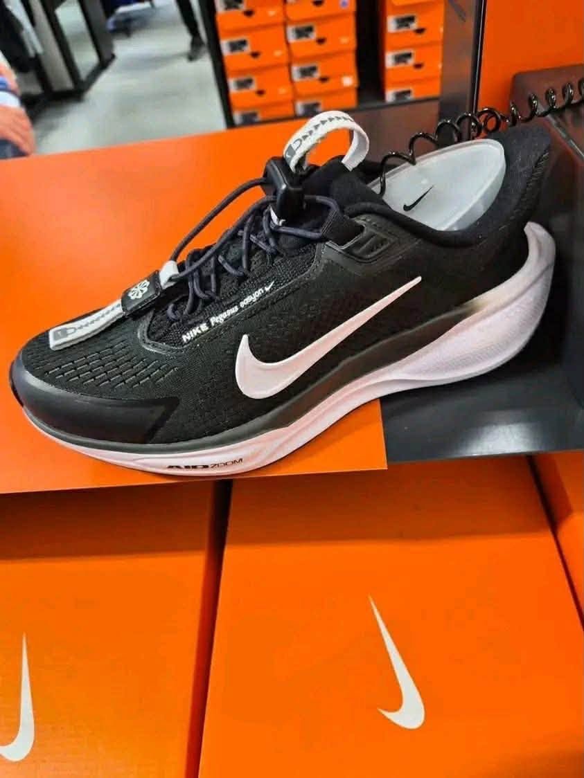 Nike Shoes Liquidation Pallets