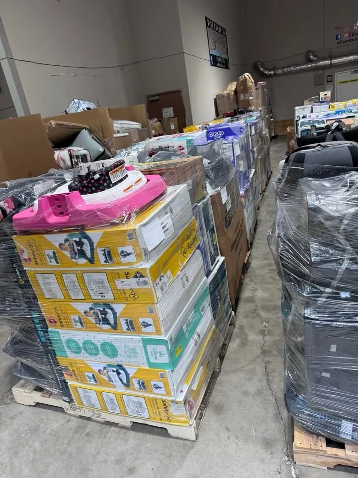 baby clothing pallets