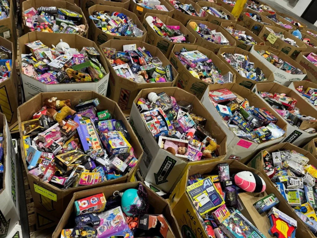 What Comes Inside Lego Return Pallets