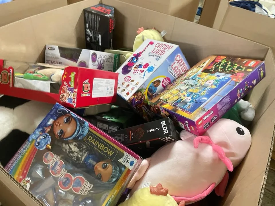 What Comes Inside Toy Pallets